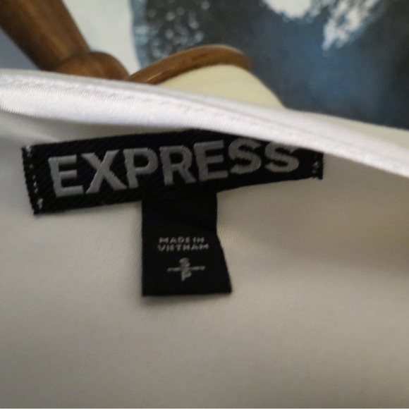 Express Cream Dress - Picture 5 of 5